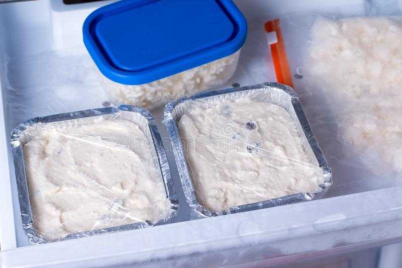 Можно ли замораживать творог в морозилке и не потеряет ли он свои свойства