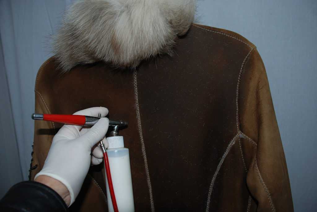 Как осуществить бережную чистку норковой шубы самостоятельно