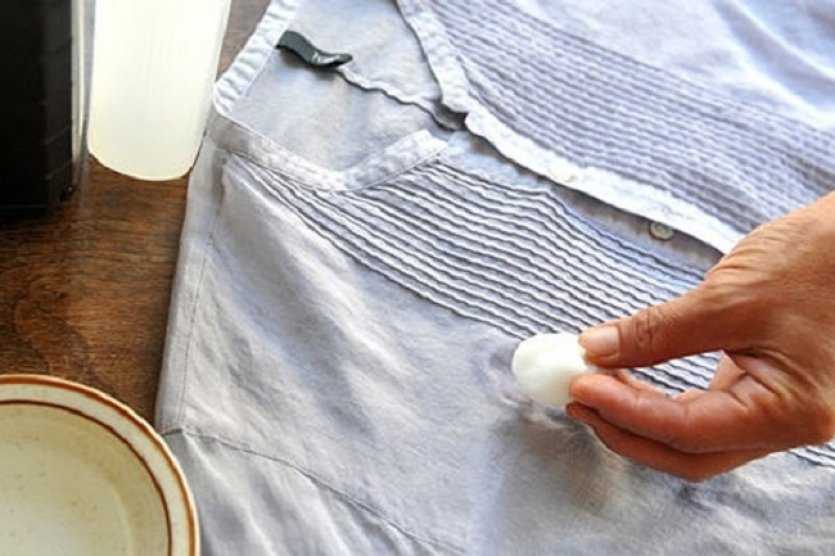 Как вывести жирное пятно с одежды: простые и надежные способы