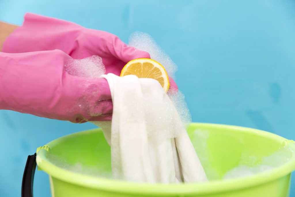 Как отмыть марганцовку: с ванны, рук, одежды