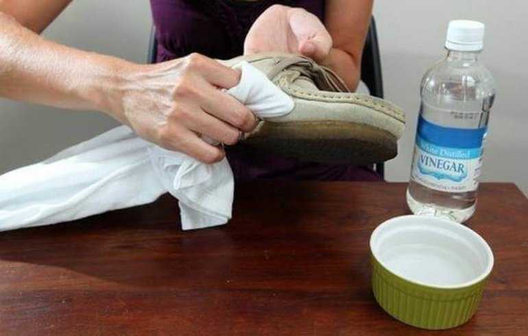 Как убрать соль с замшевой обуви в домашних условиях