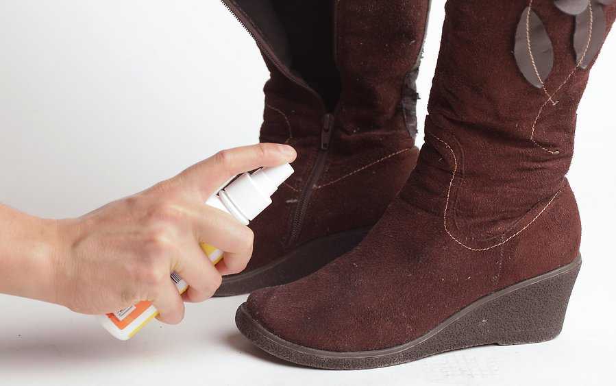 8 способов: как почистить замшевую обувь в домашних условиях