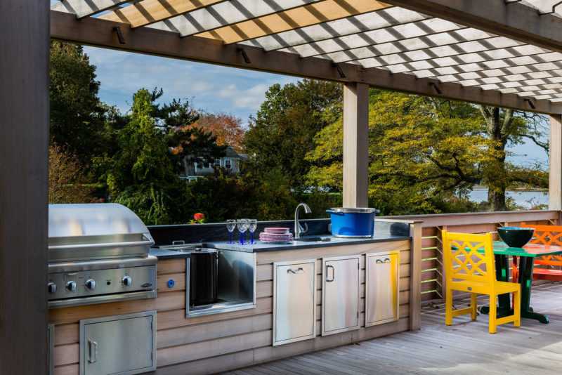 Летняя кухня на даче своими руками: недорогие проекты, материалы