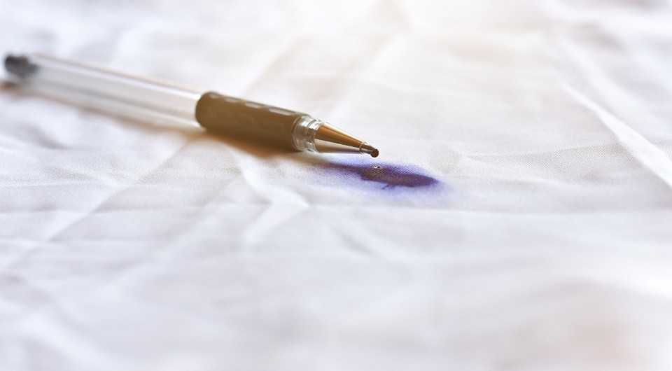Чем отстирать чернила от шариковой ручки?