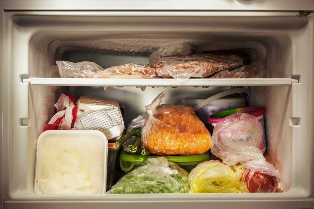 Как сохранить замороженное мясо без холодильника долго