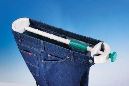 Как стирать джинсы вручную: нужно ли замачивать, как правильно выбрать средство для стирки, как сушить?