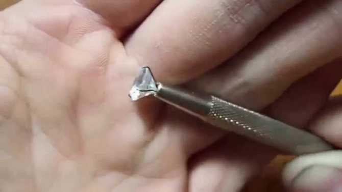 Способы самостоятельного определения бриллианта