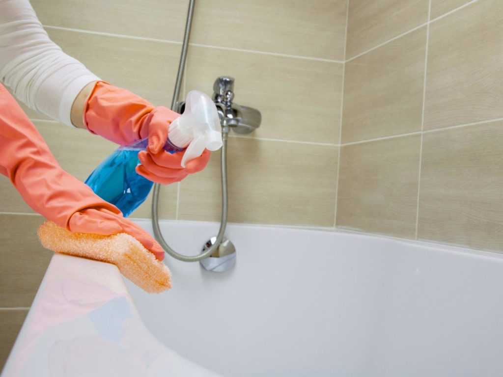 Как и чем отмыть кафельную плитку в ванной от налета в домашних условиях: правила эффективной чистки кафеля