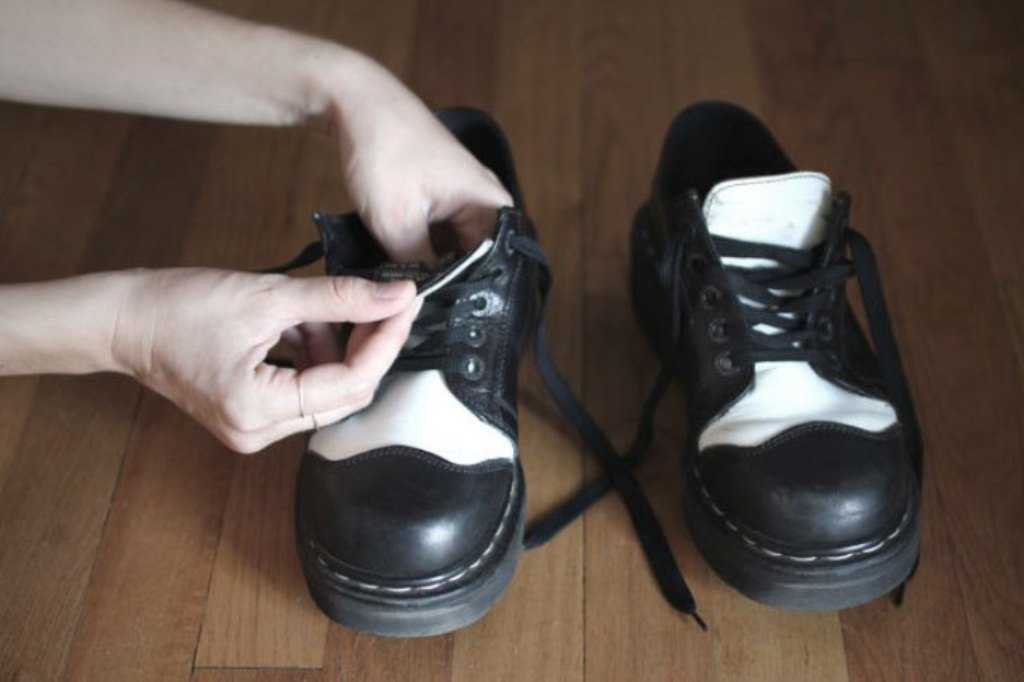 Как быстро разносить кожаную обувь