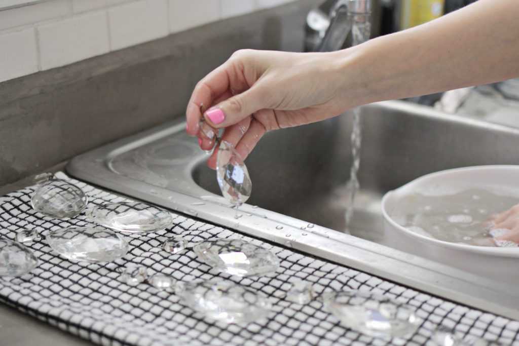 Чем мыть хрусталь, чтобы он блестел – чистка в домашних условиях до блеска