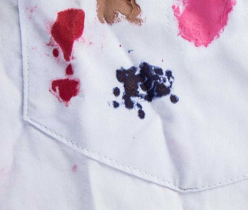 Чем отмыть краску с одежды: общие правила