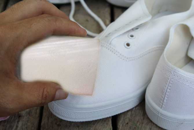 Как очистить белую подошву? – кед и кроссовок в домашних условиях