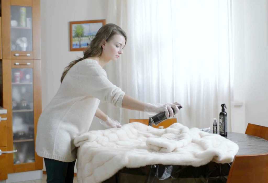 Как почистить шубу в домашних условиях: из натурального меха, искусственную