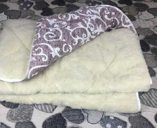 Как стирать одеяло: из овечьей шерсти, ватное, пуховое