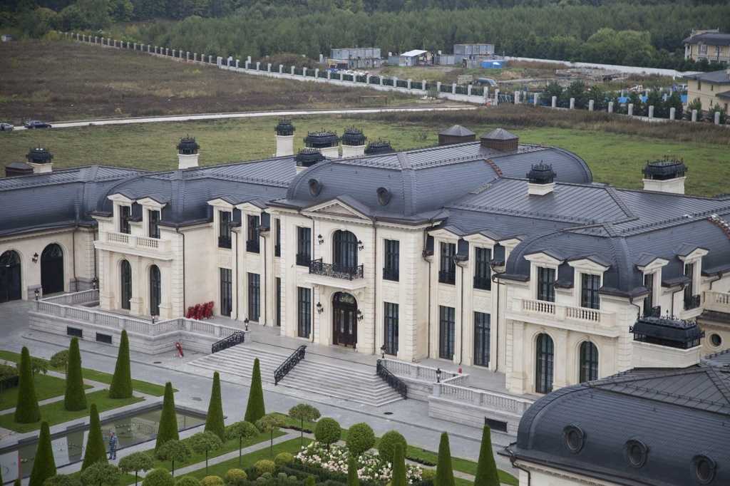 Где живет путин: дома и квартиры президента россии, фото :: syl.ru