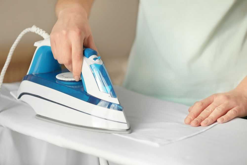 Как убрать жвачку с одежды?