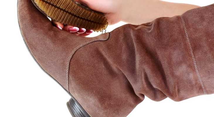Искусственная замша (24 фото): как ухаживать за одеждой? как отличить натуральную ткань от искусственной при выборе обуви? как растянуть материал?