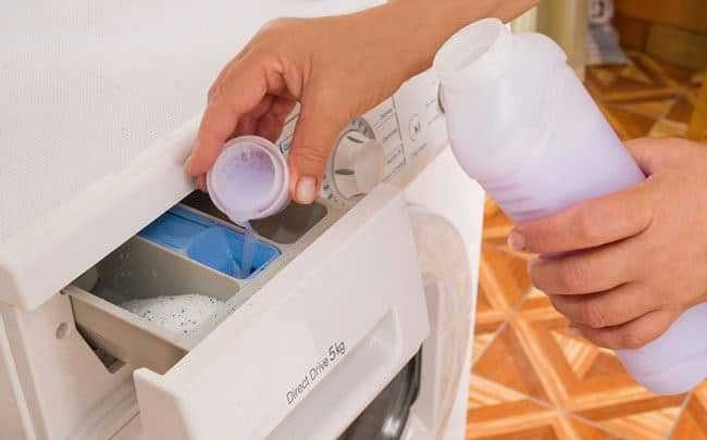 Как отстирать солярку с одежды: 8 способов отмыть от свежих пятен и 4 средства удалить застарелые, как вывести с помощью керосина