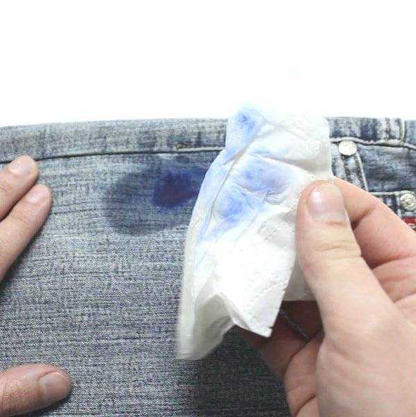 Проверенные способы, как отстирать ржавчину с одежды в домашних условиях
