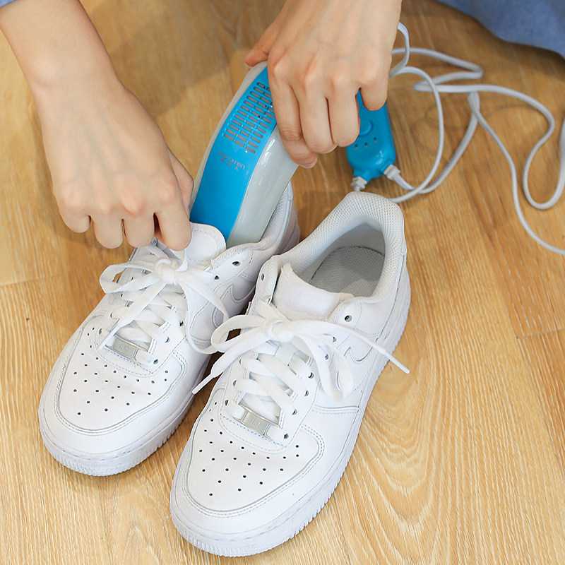 Как быстро высушить обувь изнутри в домашних условиях детом в квартире?