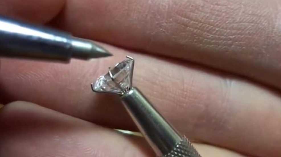 Как отличить бриллиант от фианита в кольце в домашних условиях, что выбрать, в чем разница между ними