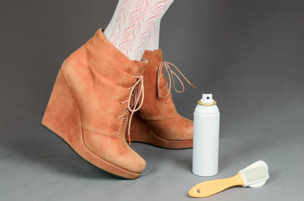 Замшевая обувь: уход, чистка, стирка и разноска замшевой обуви