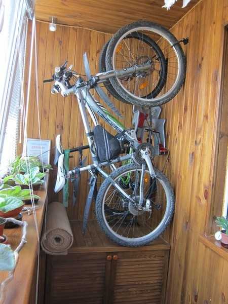 Как хранить велосипед зимой в гараже