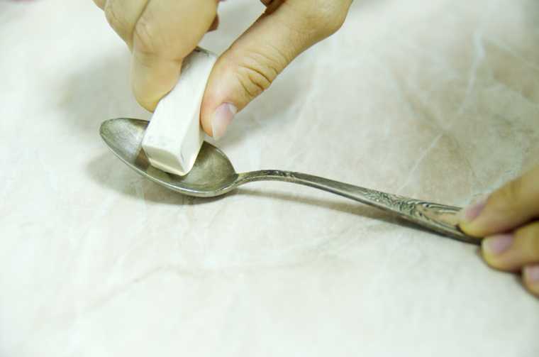 Как чистить серебро с позолотой в домашних условиях