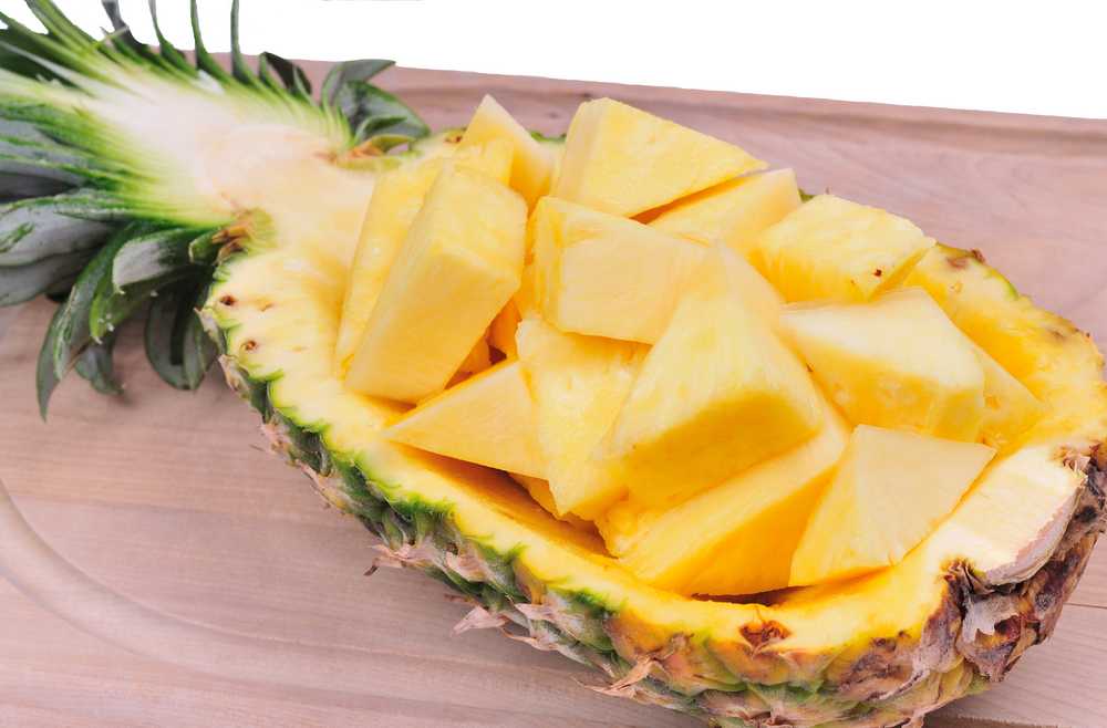 Как разрезать и есть ананас: польза и вред, способы нарезки, рецепты