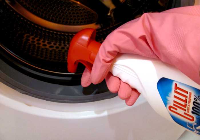 Как избавиться от запаха из стиральной машины народными средствами