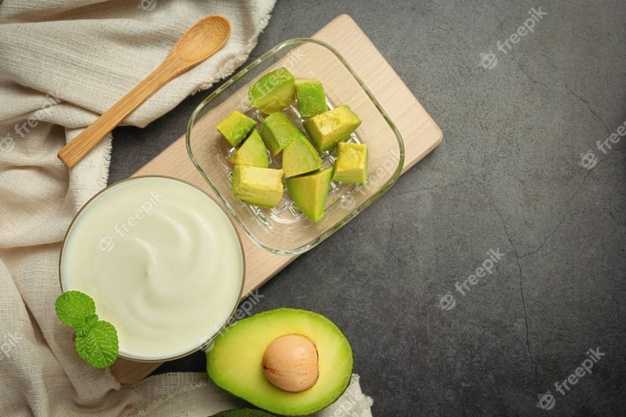 Всё об авокадо: как выбрать, очистить и приготовить