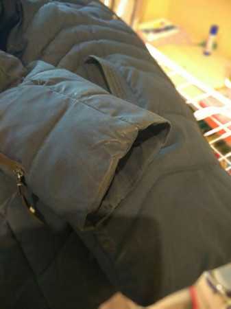 Как отстирать засаленные места на куртке своими руками в домашних условиях?