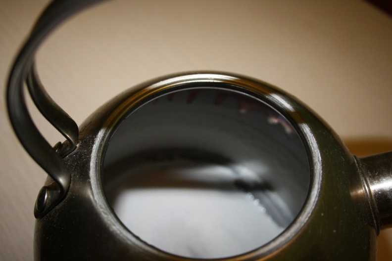 Как убрать накипь в чайнике уксусом и содой в домашних условиях, какие еще средства можно применить?