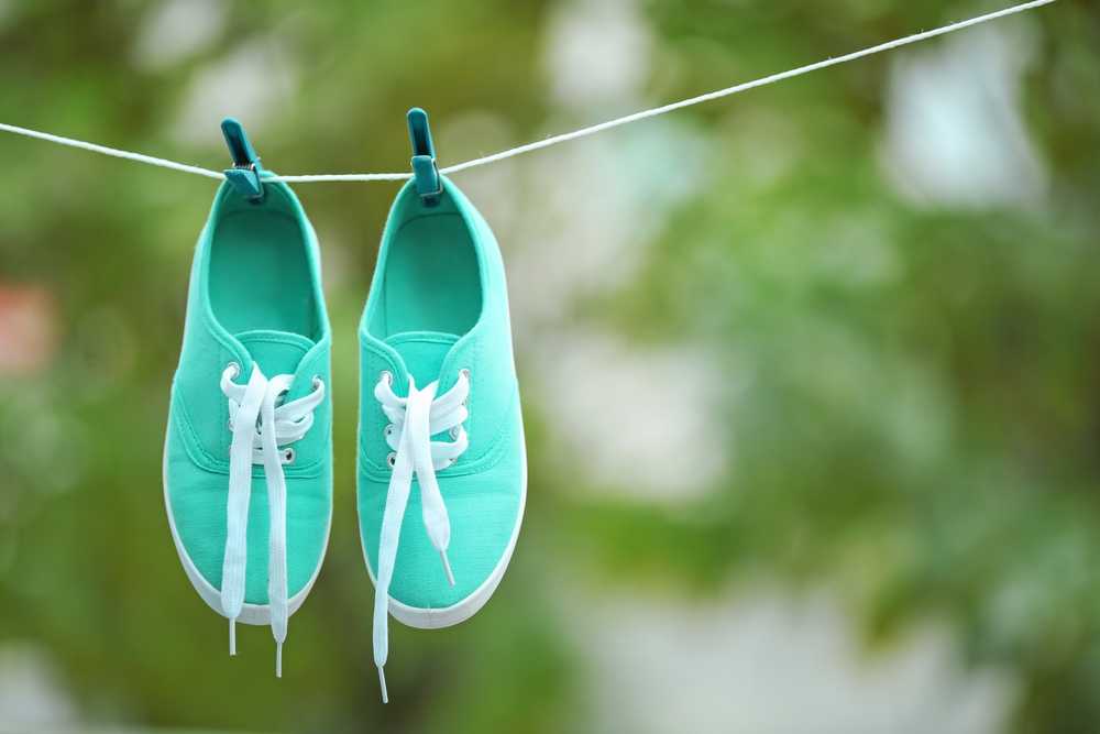 Простые способы быстро высушить обувь в домашних условиях