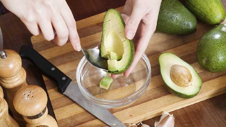 Как чистить авокадо в домашних условиях
