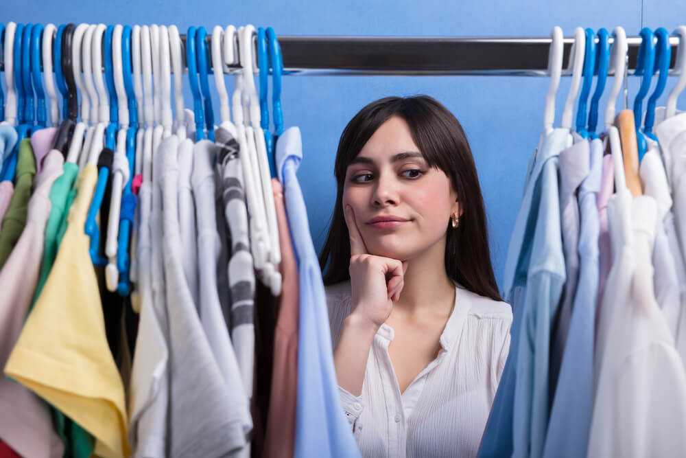 Как избавиться от неприятного запаха в шкафу с одеждой, как быстро устранить