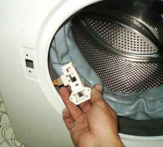 Что делать, если барабан стиральной машины не крутит белье