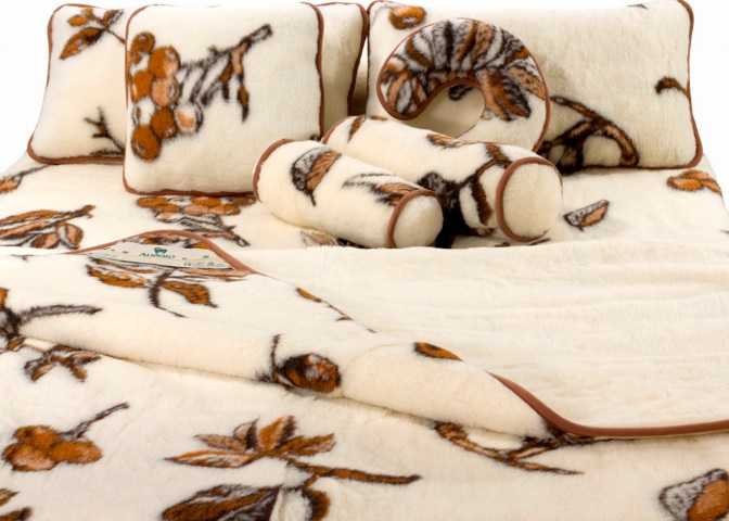Как постирать одеяло из овечьей шерсти в стиральной машине, вручную, сухой чисткой?