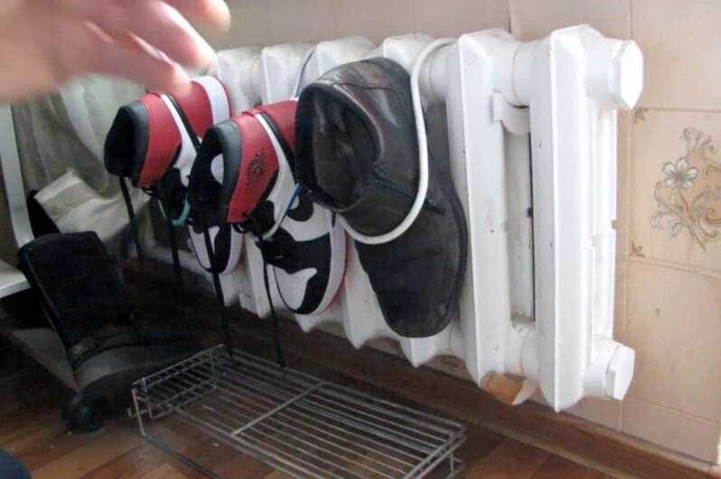 Как быстро и правильно высушить обувь?