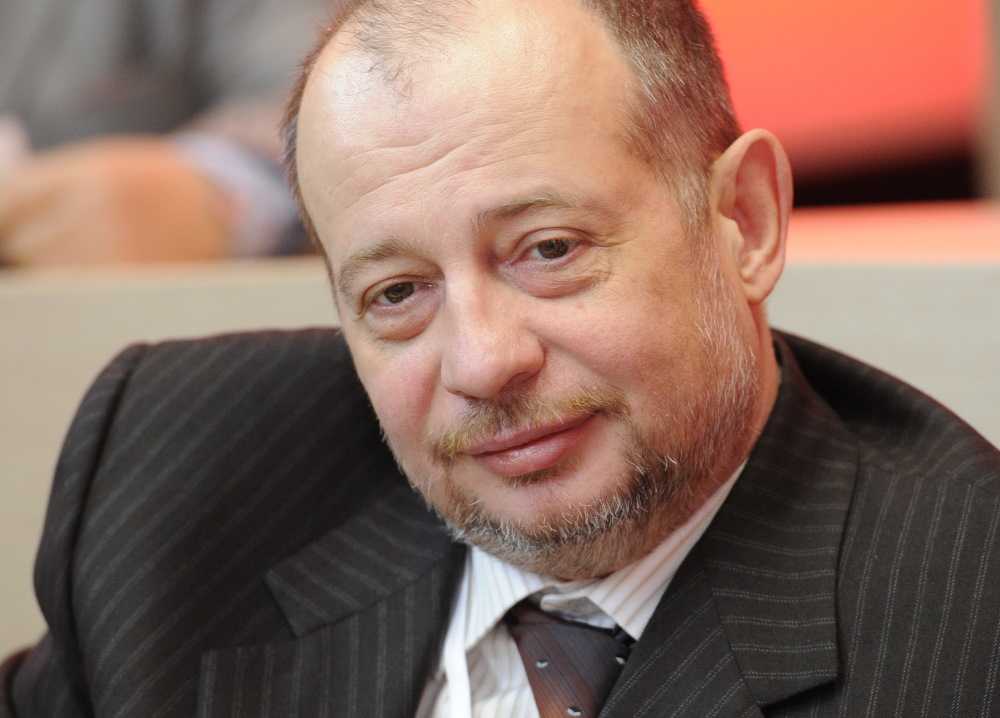 Лисин владимир сергеевич: биография, семья, карьера :: businessman.ru