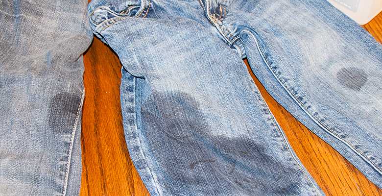 Как отстирать жирное пятно на джинсах?