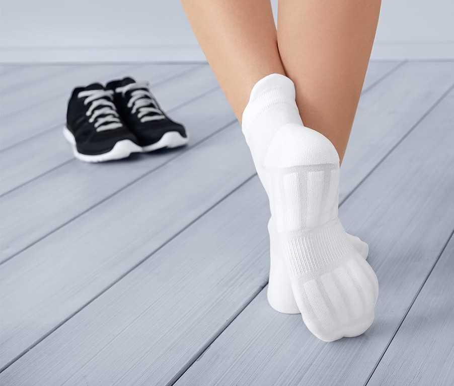 7 эффективных способа которые помогут отстирать белые носки