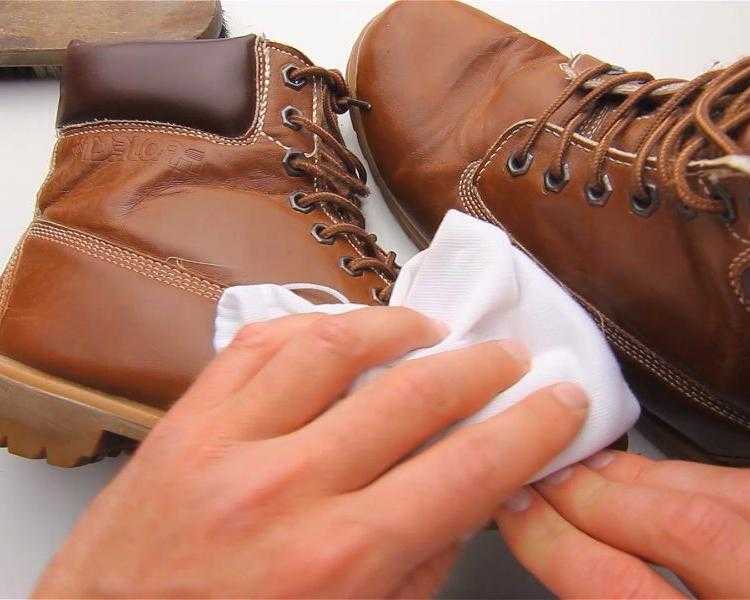 Лайфхаки как разносить обувь, которая жмет в домашних условиях