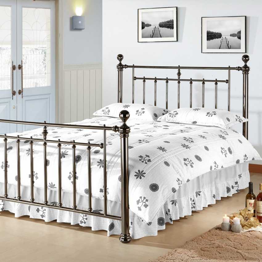 Металлические кровати (78 фото): железные модели в интерьере спальни, варианты с металлическим каркасом и изголовьем, отзывы