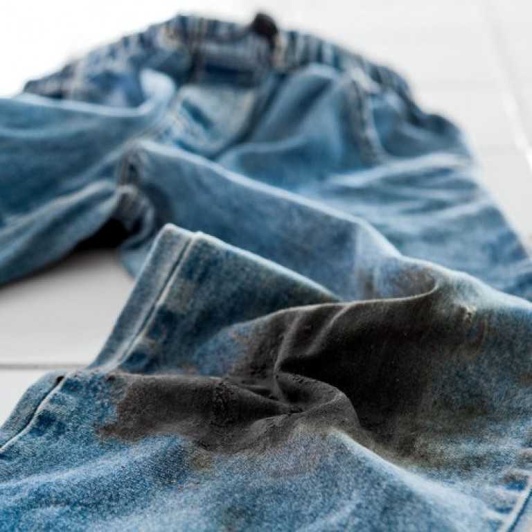 Чем можно отстирать мазут с одежды: подручные средства и пятновыводители