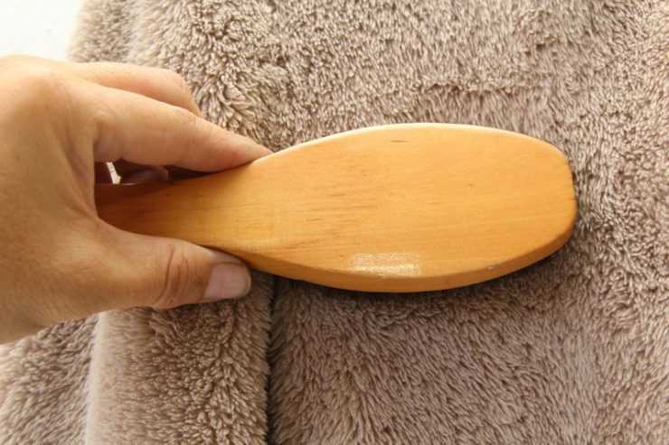 Как почистить мех в домашних условиях подручными средствами
