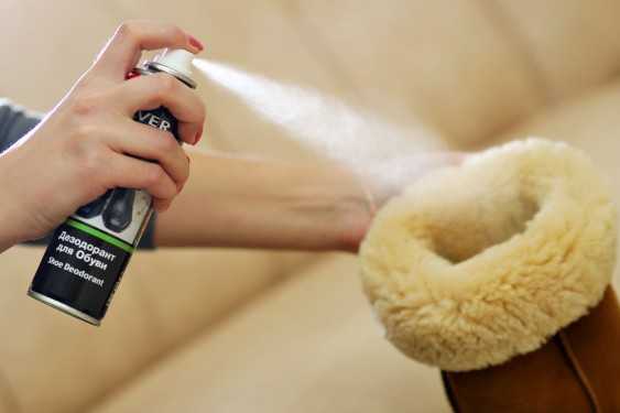 Как почистить пальто в домашних условиях без стирки?