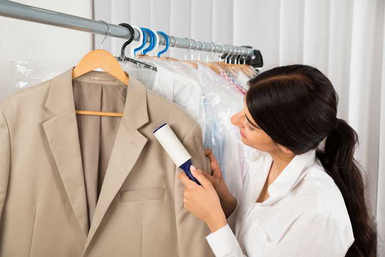 Как почистить пальто в домашних условиях из кашемира, шерсти, драпа и замши