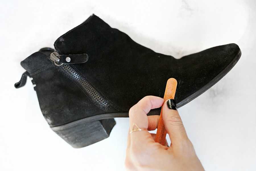 Как мыть кожаную обувь - способы очистить и убрать солевые разводы