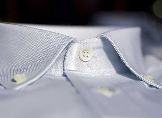Как отстирать воротник белой рубашки в домашних условиях от различных пятен